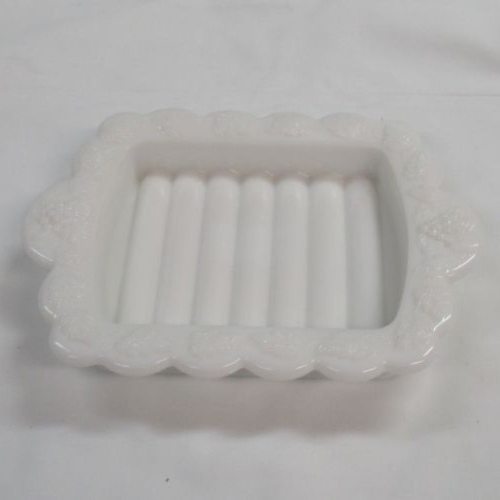 Westmoreland Milk Glass PANELED GRAPE 5 X 6 1/2 Inch Soap Dish, Made In USA